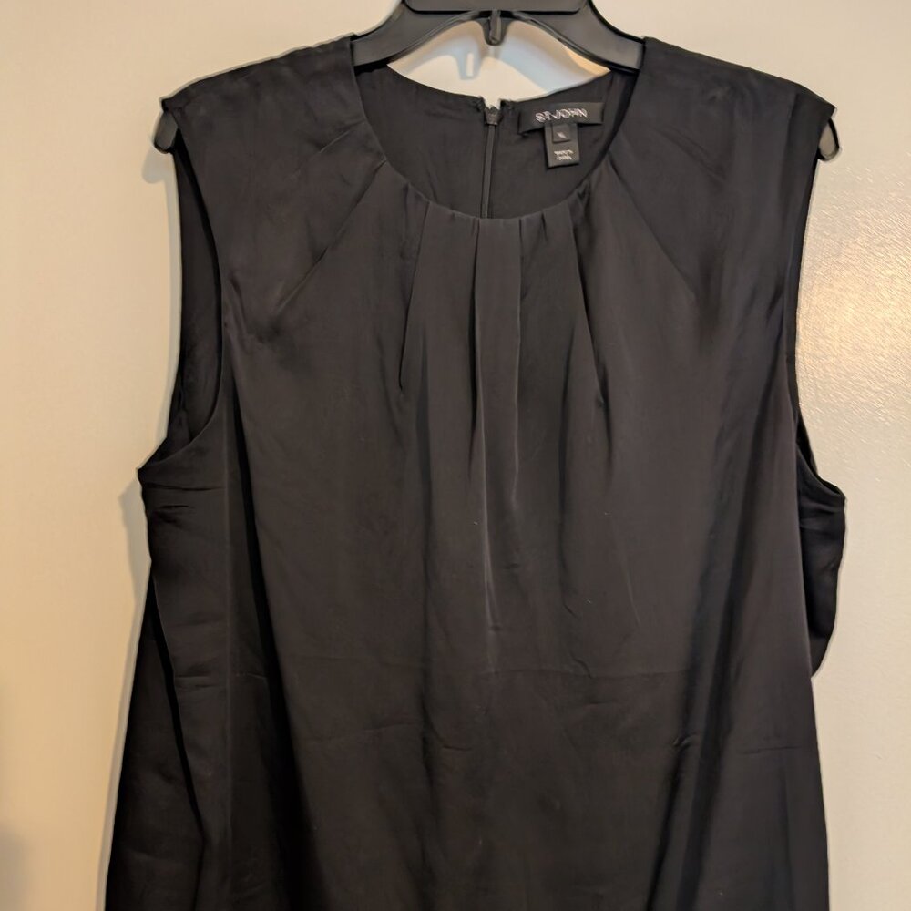 St. John Silk Round Neck Black lined Sleeveless Blouse  Size XL